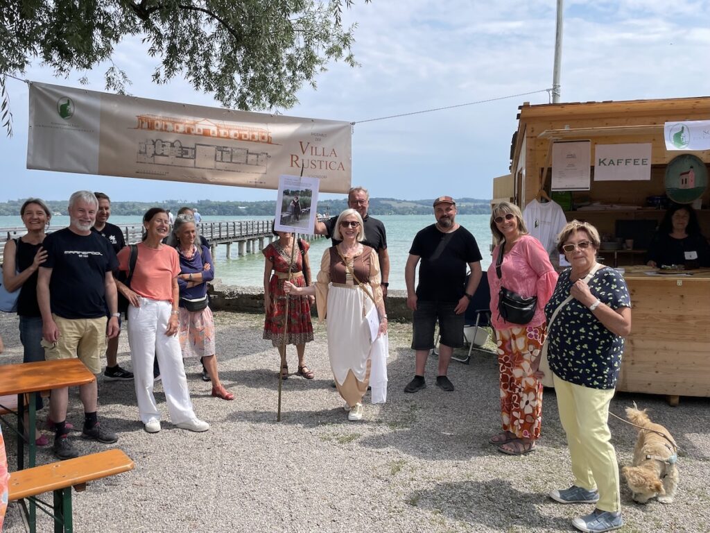 Start zu einer Führung durch die Kirche St. Jakob mit Kunsthistorikerin Irma Hoffmann